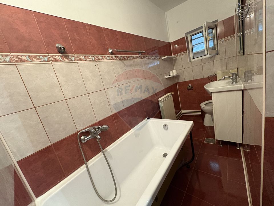 Casă de inchiriat cu 5 camere în zona Tomis I Constanta