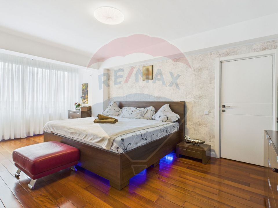 PENTHOUSE spectaculos cu terasa 300 mp