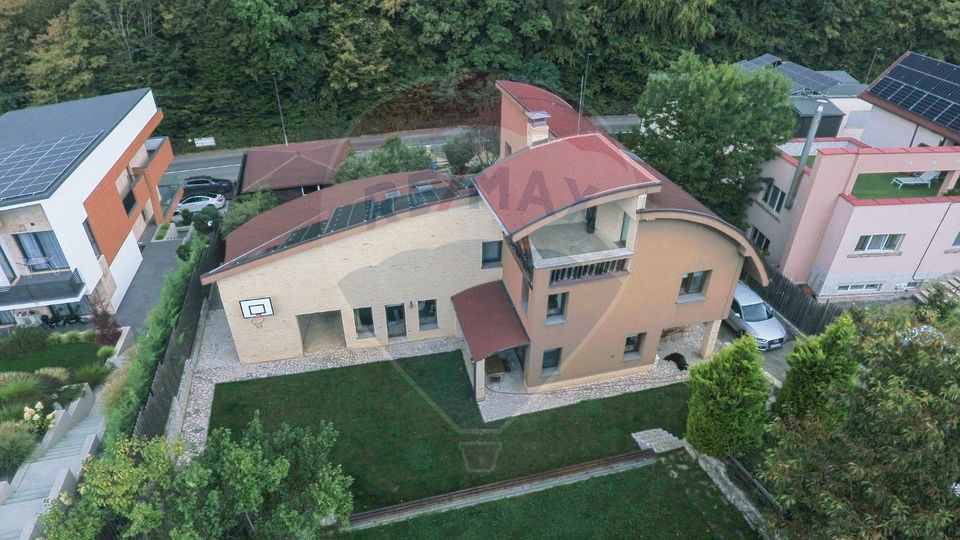 7 room House / Villa for sale, Faget area