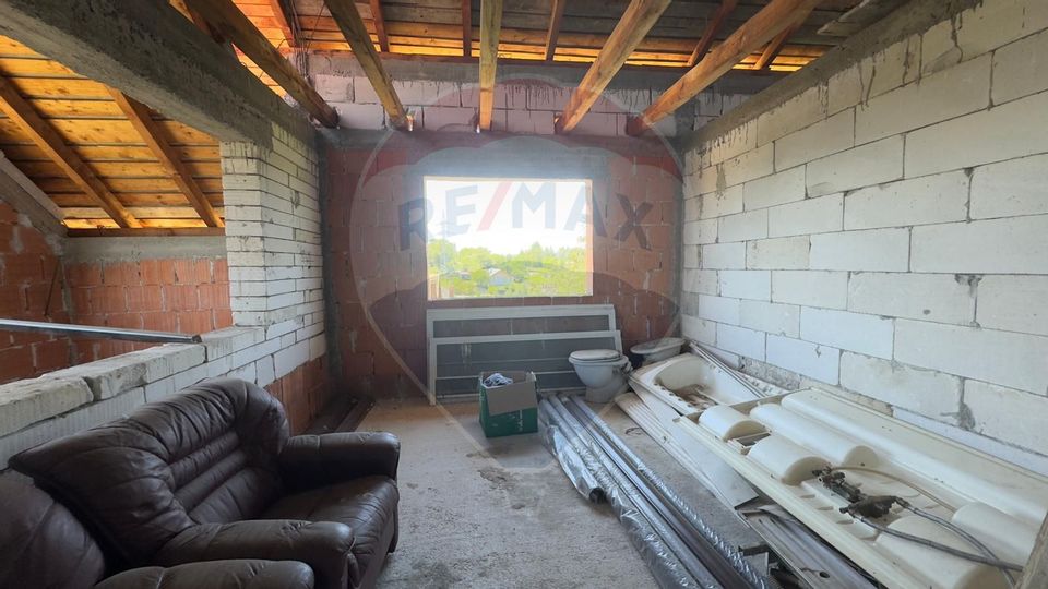 20 room House / Villa for sale