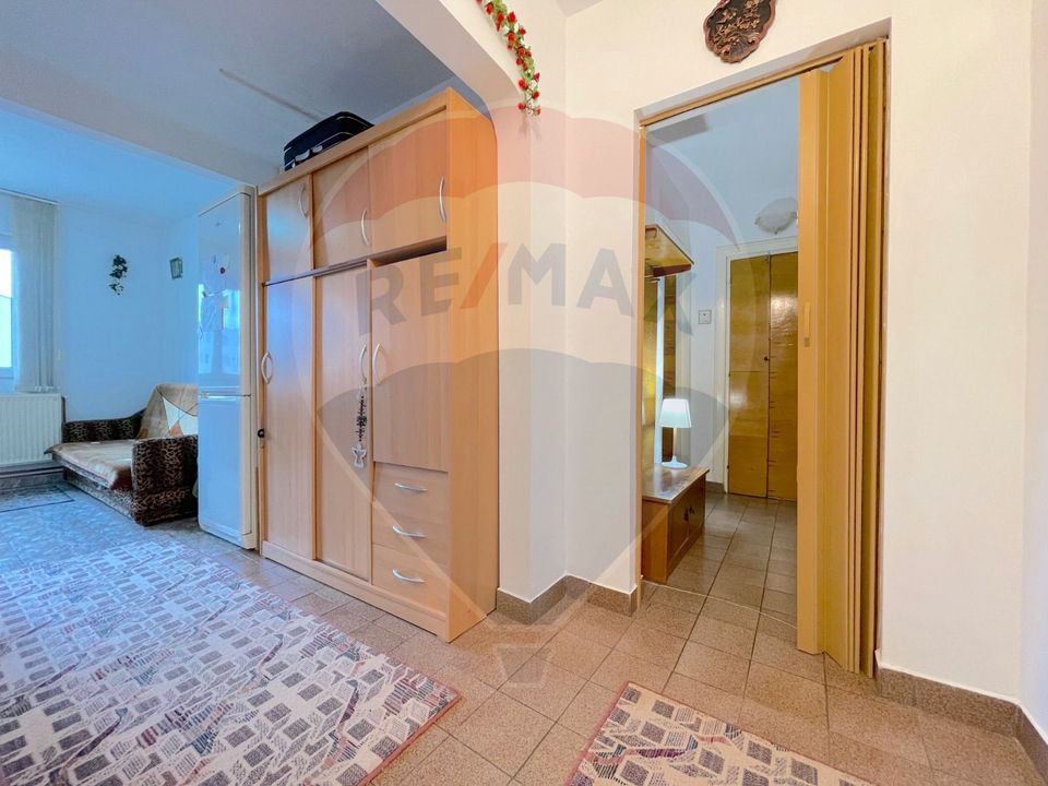 REZERVAT!Garsonieră decomandată langa Universitatea Dimitrie Cantemir