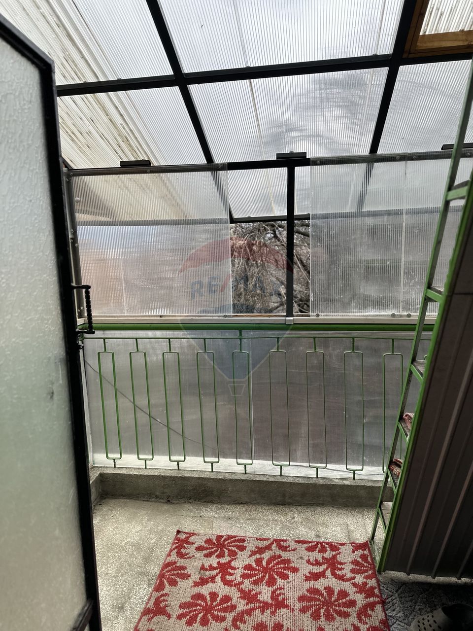 4 room Apartment for sale, Central area