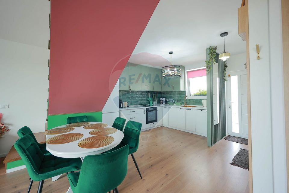 Casă cu 4 camere de vânzare - Ready to Move, în Nojorid