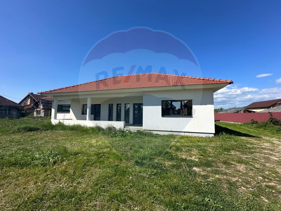 Casă  finisata - DE VANZARE in Lapusel