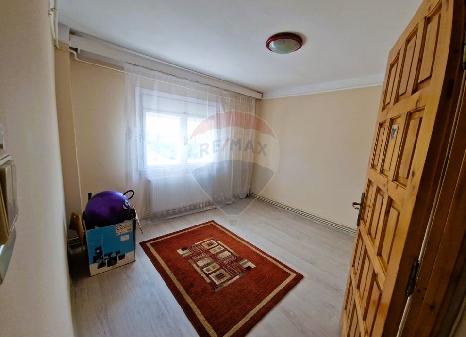 3 room Apartment for rent, Malul Muresului area