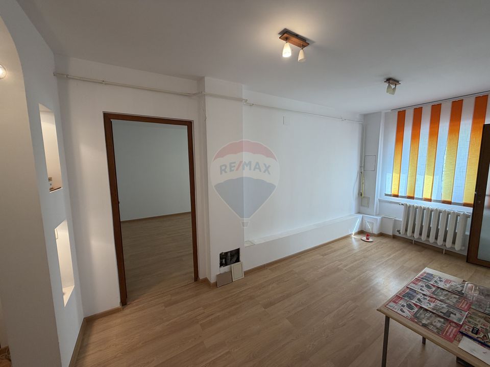 Apartament doua camere et 1