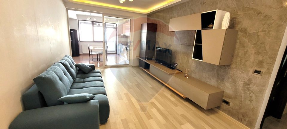 3 room Apartment for rent, Tractorul area