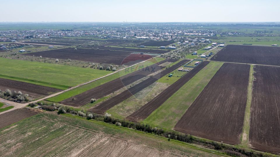 Vanzare teren intravilan 500 mp Sabareni /  Strada Orhideelor