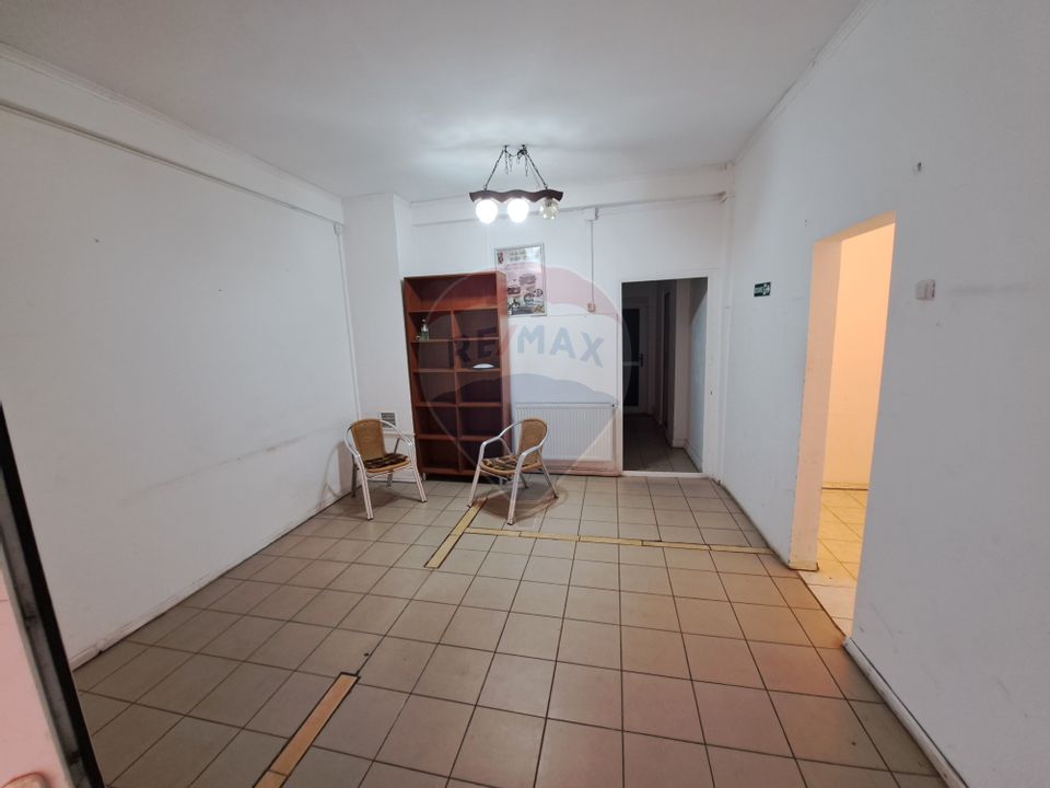 160sq.m Commercial Space for rent, 1 Mai area