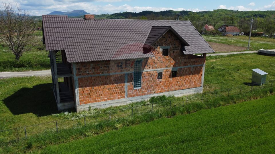 Casa individuala P+M de vânzare in Vad, Maramureș