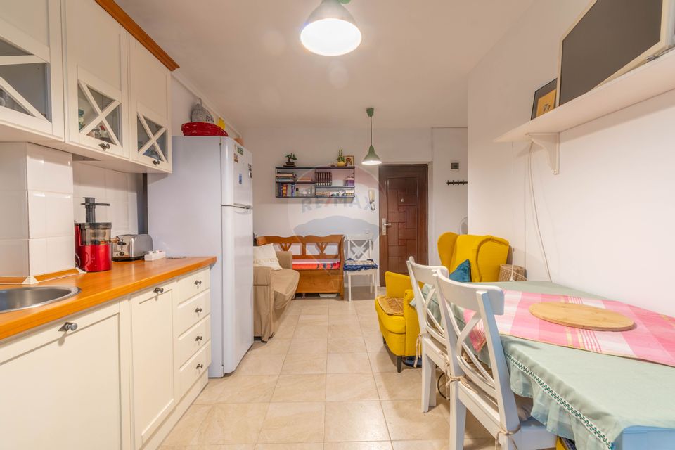 Apartament cu o camera de vanzare Floresti, Eroilor