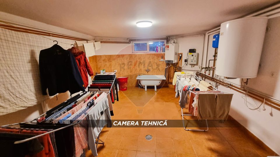 10 room House / Villa for sale, Independentei area