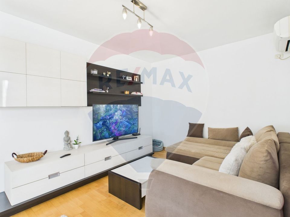 Apartament cu 2 camere de vânzare în zona Mihai Bravu