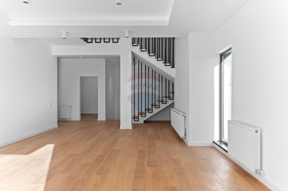 Vilă superba Cernica | vedere la padure si lac | finisaje moderne