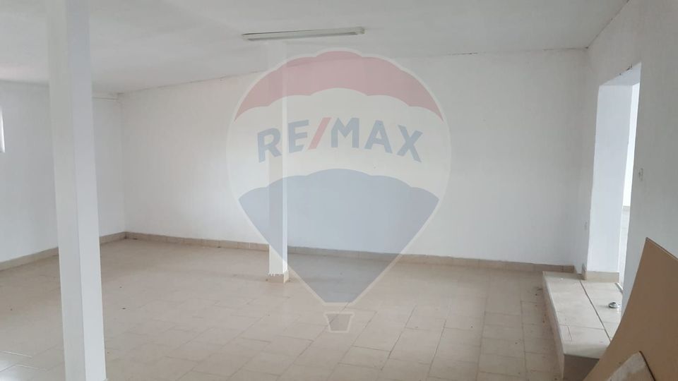 340sq.m Commercial Space for rent, Central area