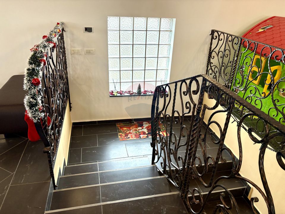 190sq.m Commercial Space for rent