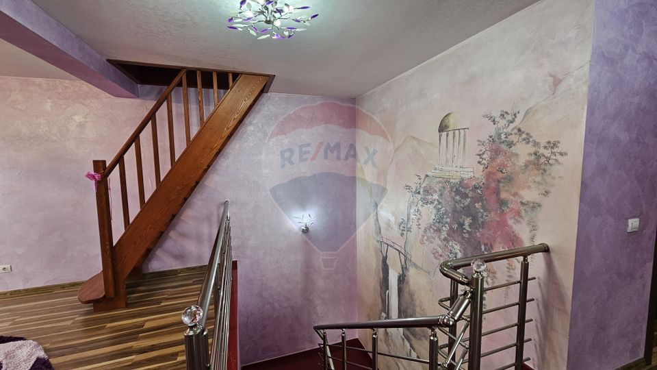 6 room House / Villa for sale