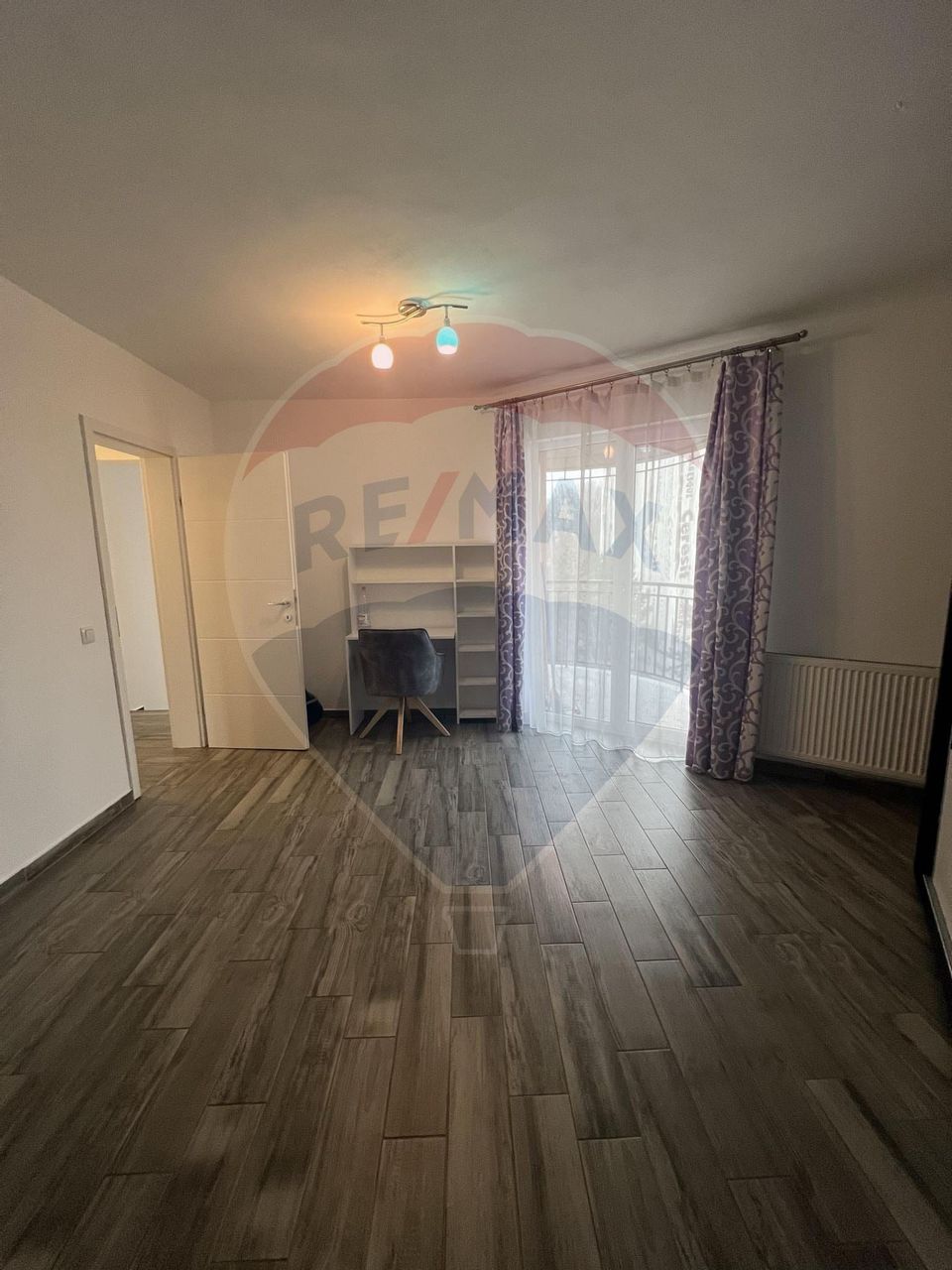 Apartament 3 camere de închiriat pentru 6 luni, Plopilor