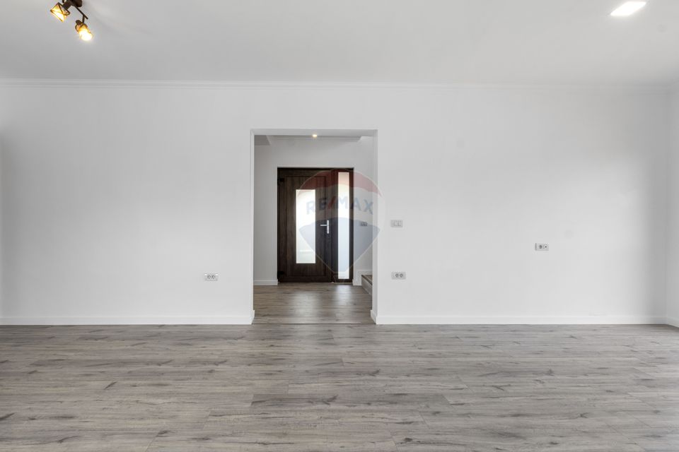 7 room House / Villa for sale