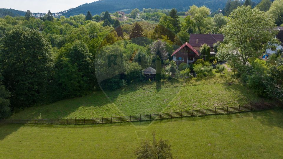Land 1,566sqm Sacele / Strada 7 Izvoare