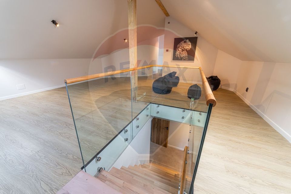 22 room Hotel / Pension for sale