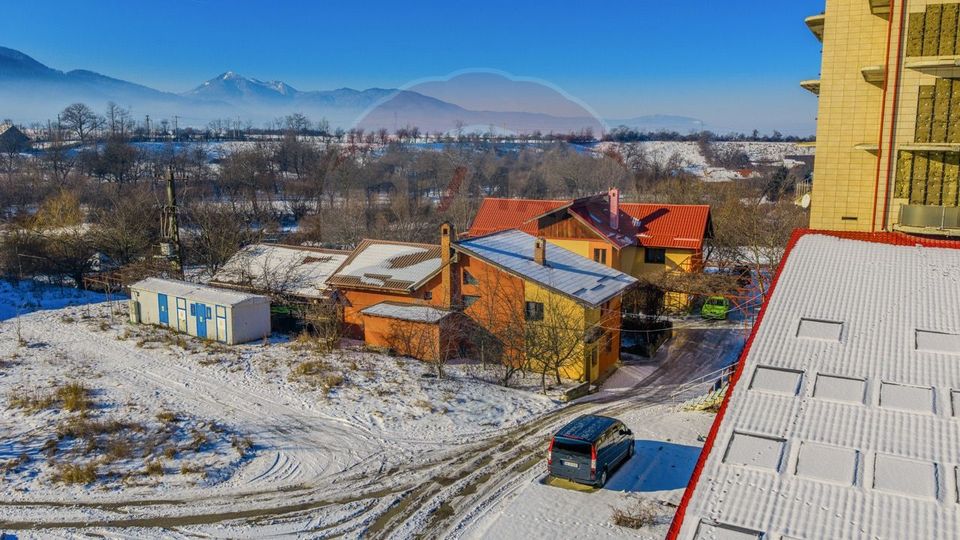 Activ Hotelier SubEvaluat | 18.000 mp construiti | 3 ha teren | BRASOV