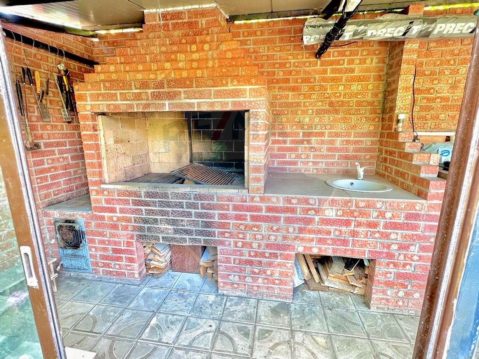 Casă individuală P+1+M, Chiajna – mobilată și utilată, cartier privat