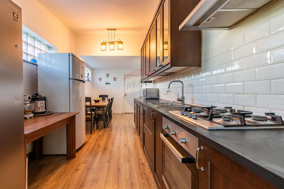 Apart. 5 rooms | ground floor | New Bucharest | 158 sqm | 2020 | yard