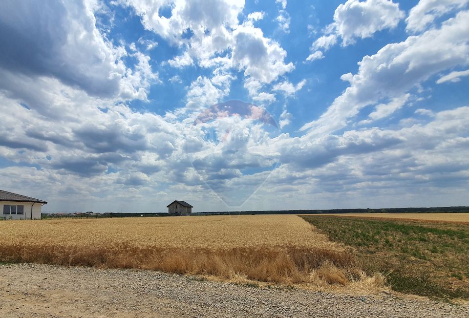 Construction land in Buftea, developing area