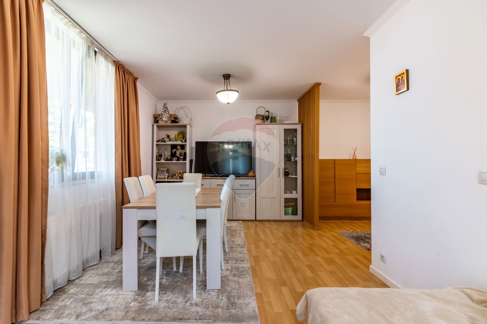 Apartament de vânzare 3 camere Adora Bucuresti/Pipera curte proprie