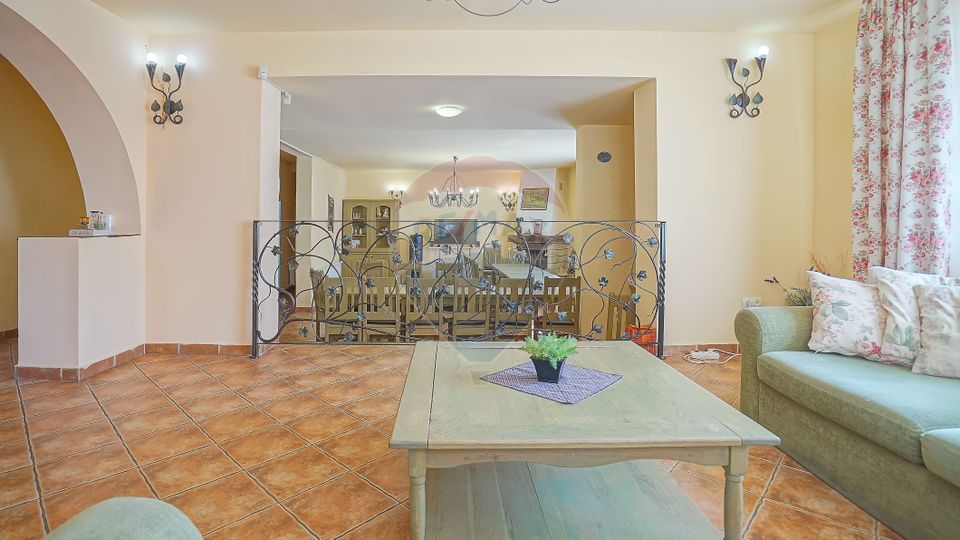 Pensiune de Vanzare in Moieciu de Sus | Comision 0%