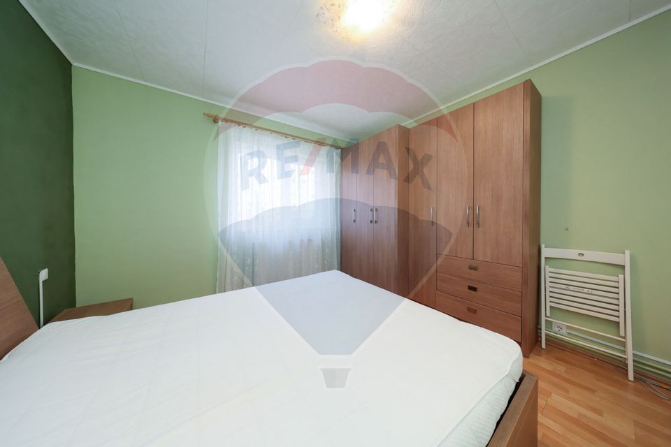 3 room Apartment for rent, Tractorul area