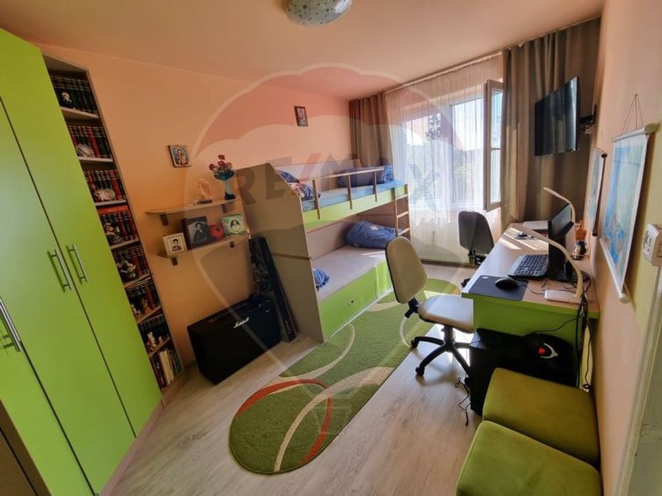 Apartament 2 camere decomandate