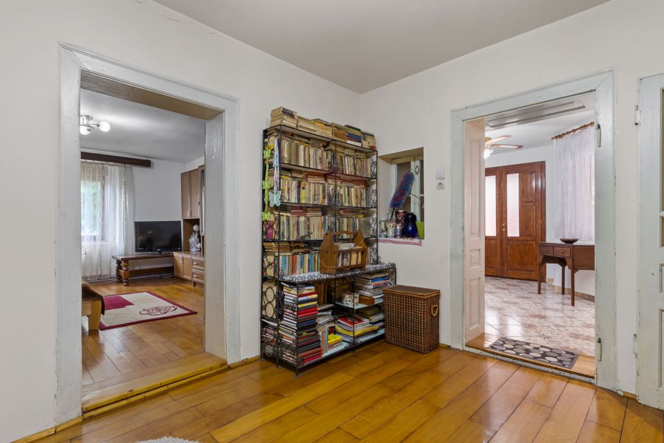 Casă de vânzare în Pecica – teren generos, utilată și mobilată complet