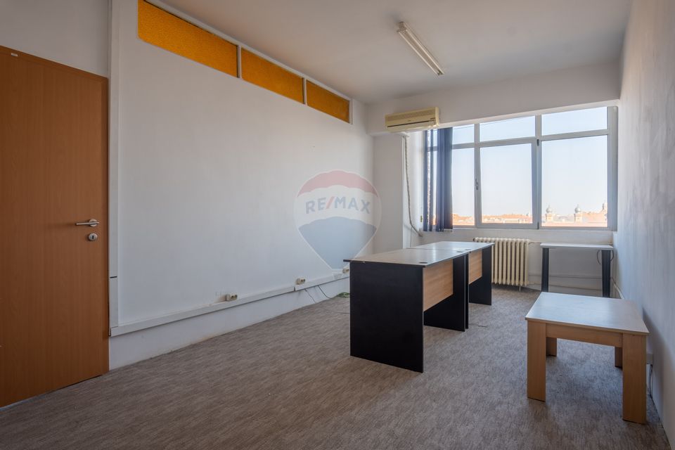 Spațiu de birouri intre 48mp de închiriat în piata 700