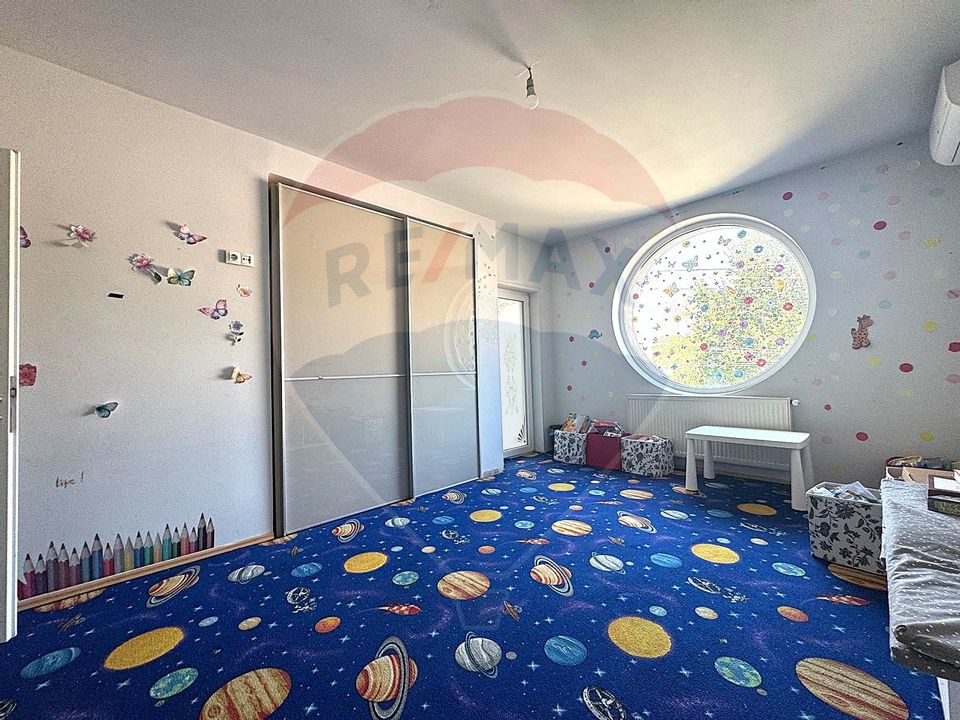 Casă / Vilă spațioasă de închiriat – Militari, zona Moinești