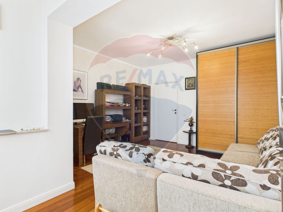 PENTHOUSE spectaculos cu terasa 300 mp