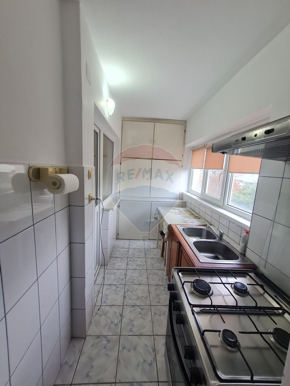 Apartament cu doua camere de vanzare situat central