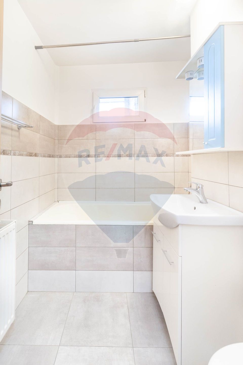 Apartament 3 camere piata Progresul