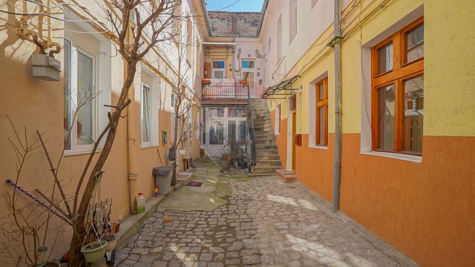 REZERVAT! Apartament cu 1 cameră, Poarta Schei, Centrul Istoric