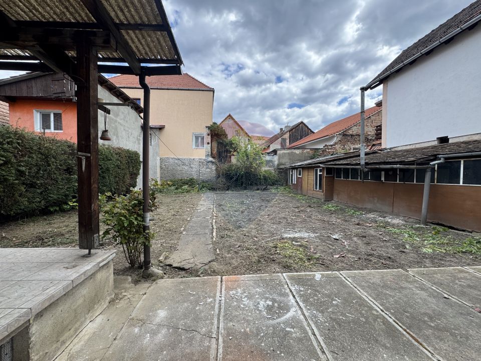 4 room House / Villa for sale, Central area