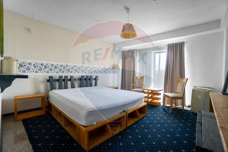 39 room Hotel / Pension for sale