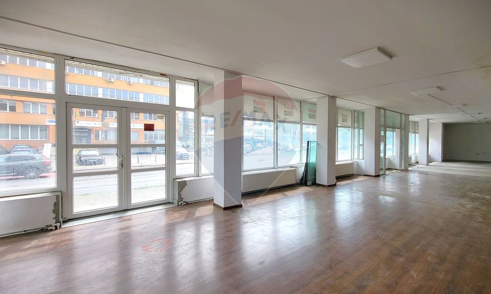 243sq.m Commercial Space for sale, Nord-Est area