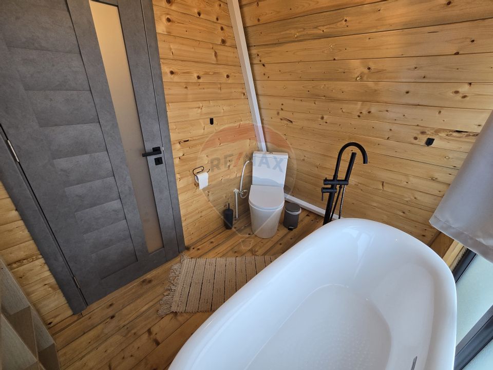 Proprietate Specială în Gura Râului, Sibiu – Două Cabane A-Frame