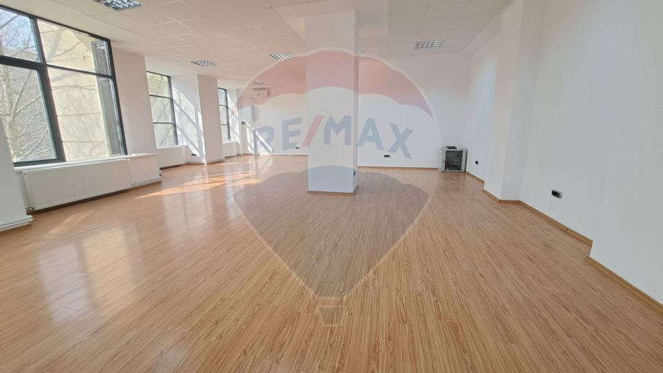 Central office space for rent 121 sqm in Unirii area