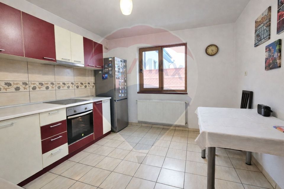 5 room House / Villa for sale