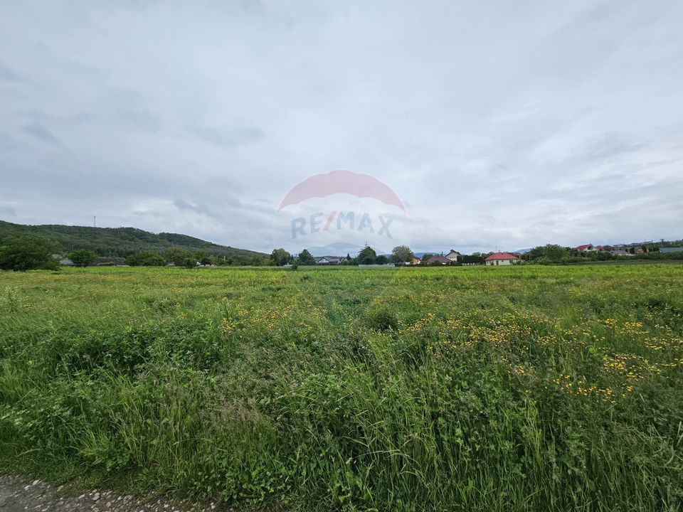 Land 1,495sqm Dobreni / Strada Parau Almas