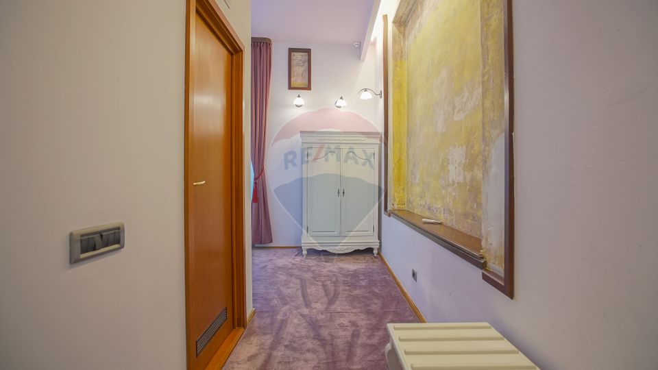 Pensiune cu vechime și prestigiu, Centrul Istoric