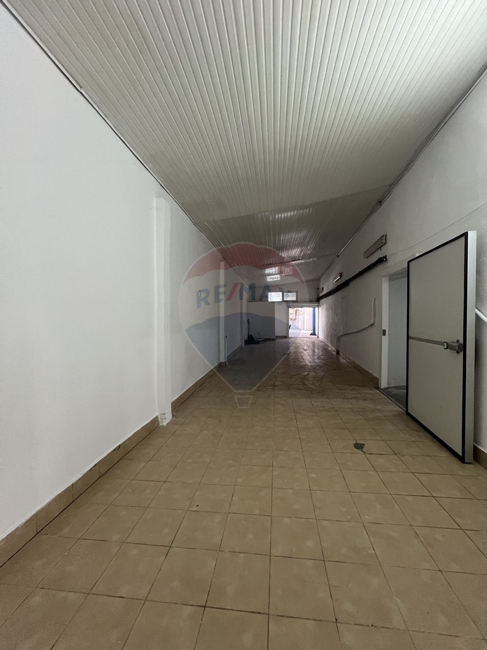 900sq.m Commercial Space for rent, Aurel Vlaicu area