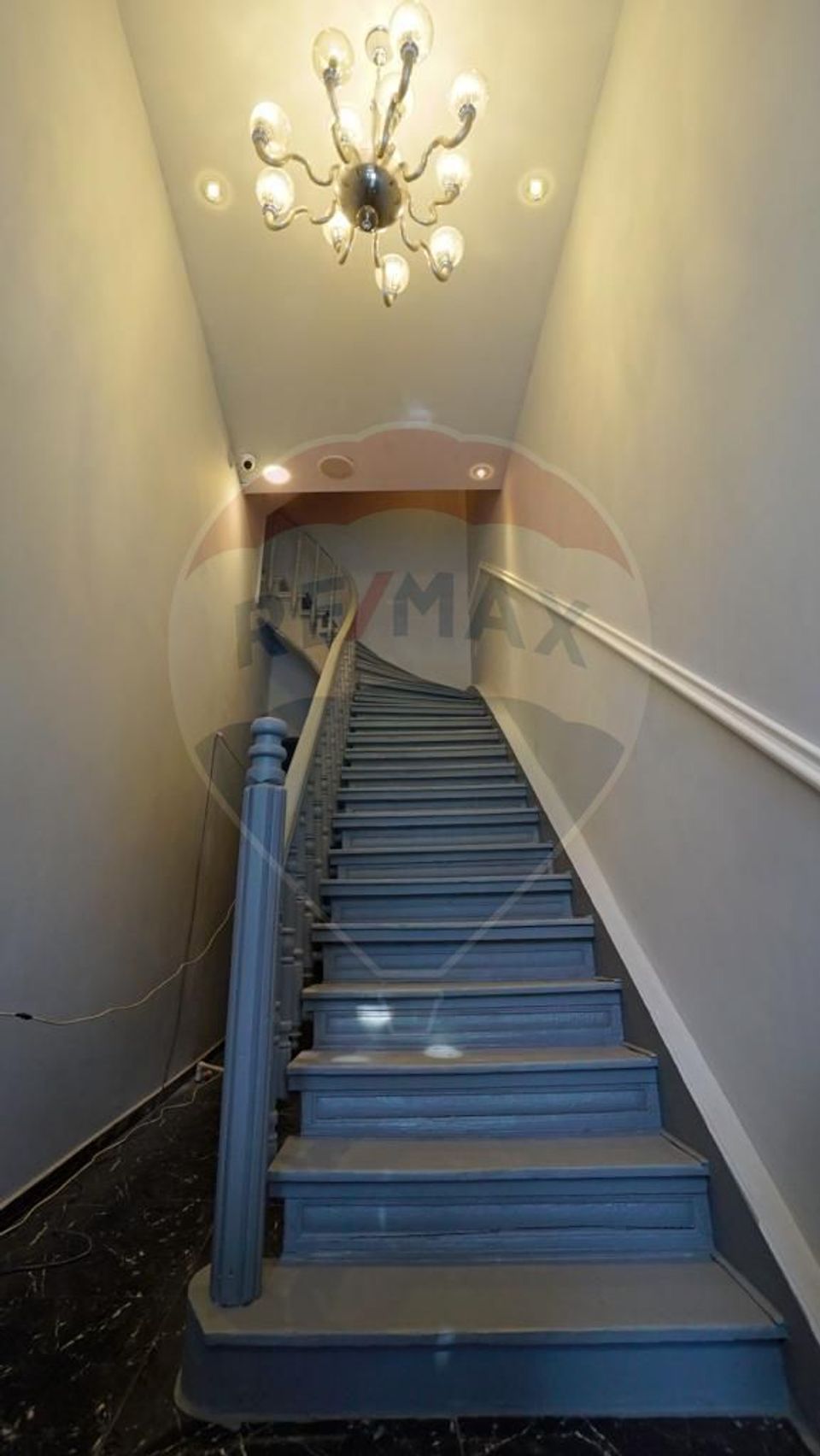 DE VANZARE Casa/Vila 10 camere BD Tomis